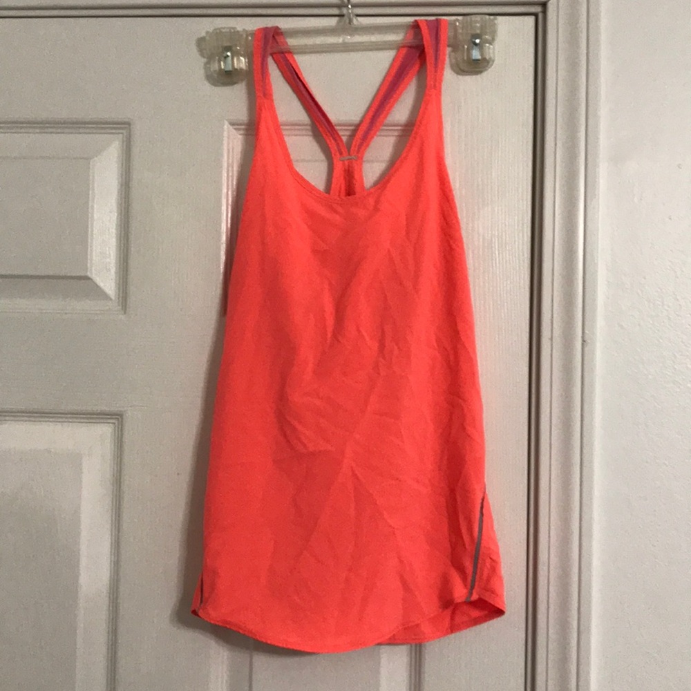 Lululemon bright pink tank